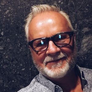 Meet your Posher, Bob